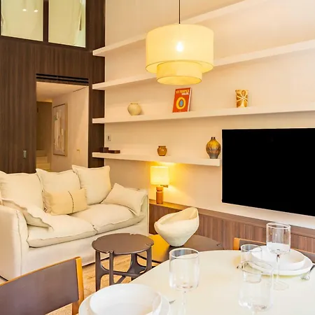 Modern 2bdr Flat For 6p - Port